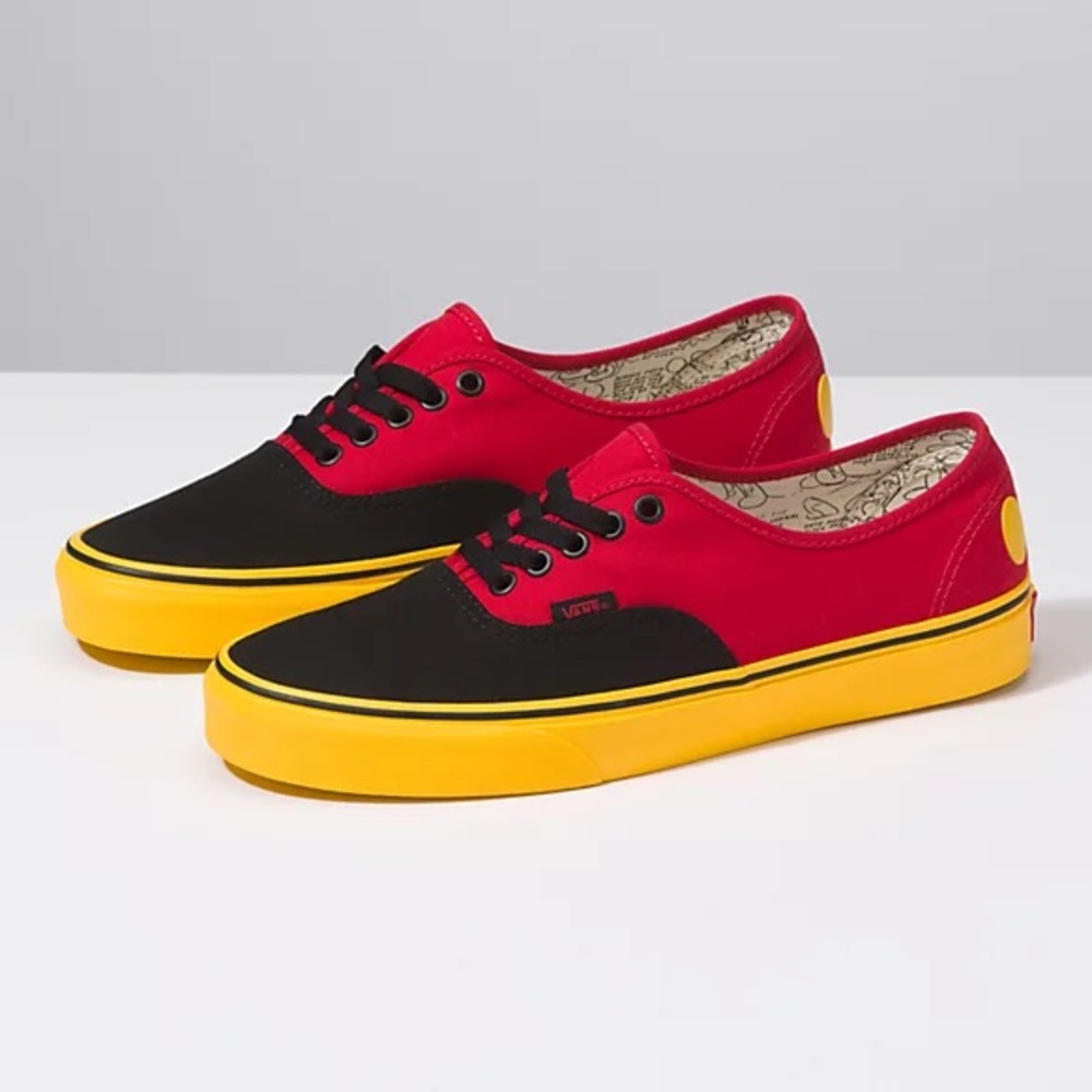 Mickey Mouse Vans NEW 8W
